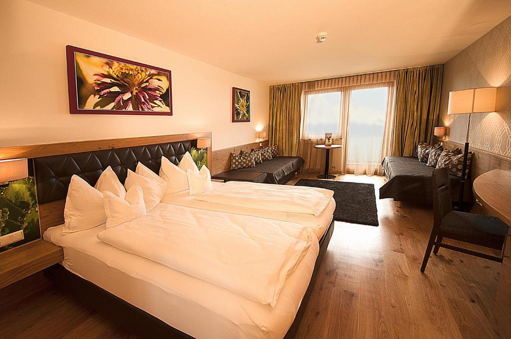Hotel Rettenberg Kolsass Room photo